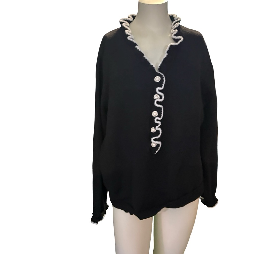 Source Unknown Black Sweater with White Trim